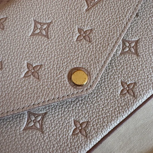 Brand New Louis Vuitton Pochette Félicie - Picture 6 of 9